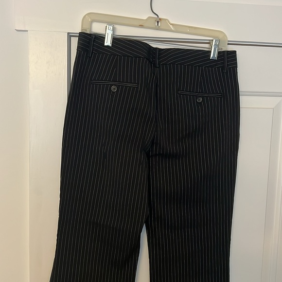Express Black striped Designer Studio Suit set. Size 10 jacket size 8 pants. - Picture 3 of 4